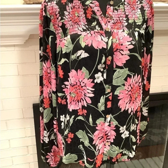#151 Stunning Draper James RSVP Floral Print Button Up Blouse Sz Medium - Picture 3 of 9
